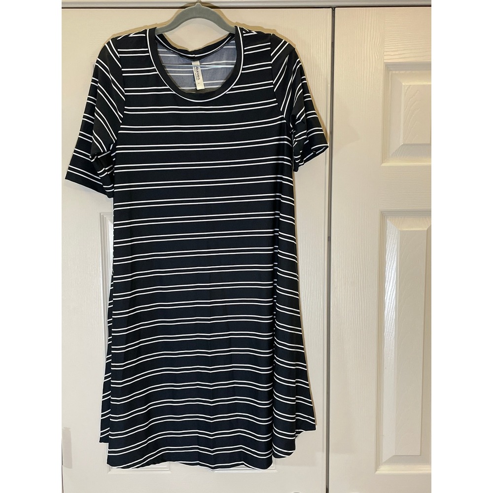 24seven Comfort Apparel Dress Womens L Black Striped Swing NWOT